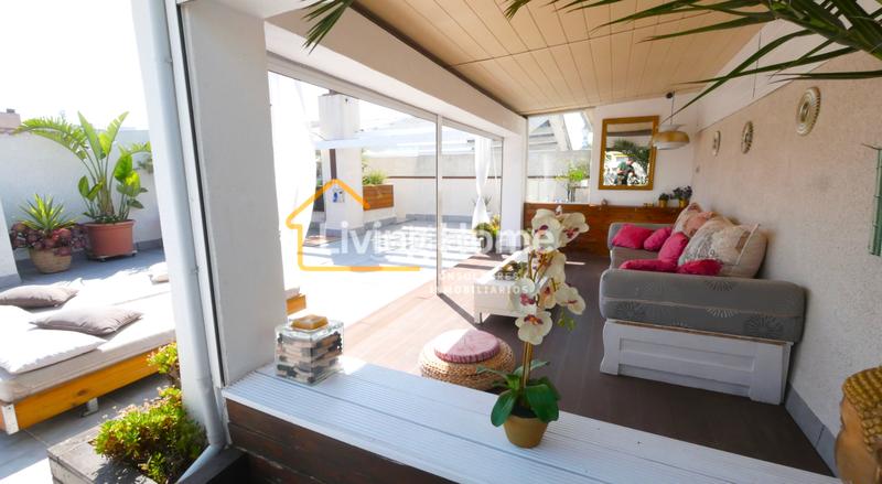 Foto 9b478434-c4ea-423a-af5e-95ab090cb107. Attico in carrer de carles buïgas 43 in Mar i Camp - Platja dels Capellans Salou