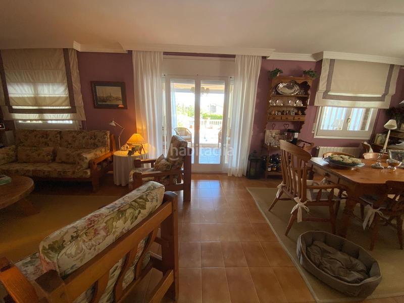 Foto d1494bfd-6ba8-4e92-a166-8d8fdbbaa000. Chalet avec cheminée chauffage parking piscine dans Cambrils