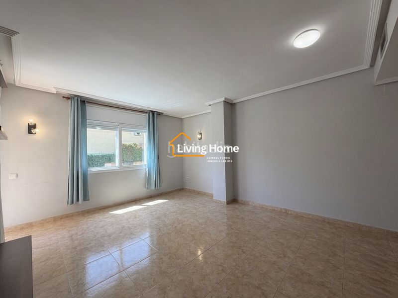 Foto e43c9631-9de8-4651-b1a1-0a5e336e4e0c. Piso en Mar i Camp - Platja dels Capellans Salou