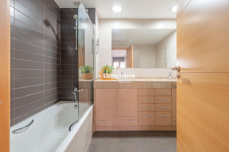 Foto 23939fcd-7d2f-42ae-8ba1-143d9e8ca615. Piso en Vila-seca poble Vila-seca