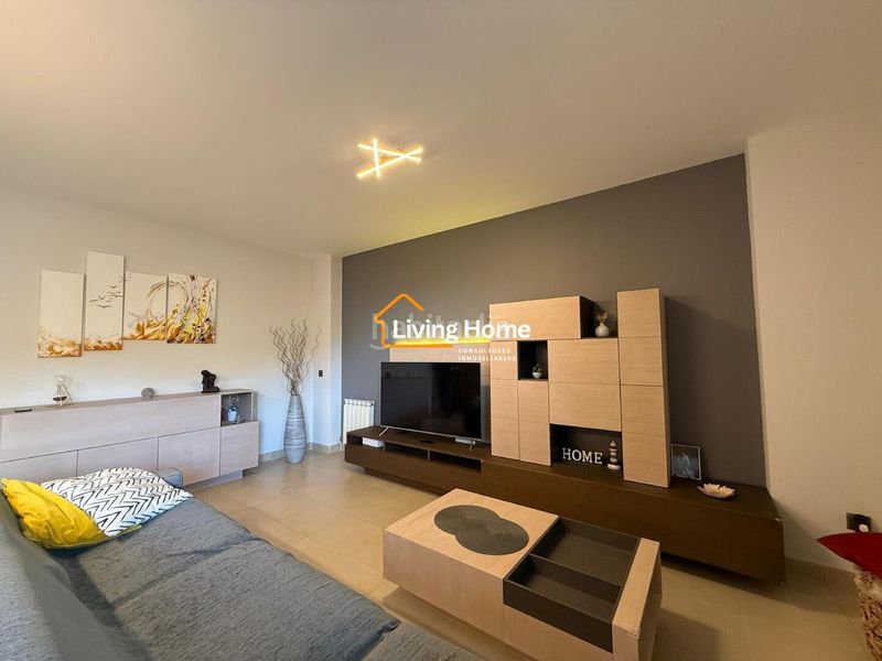 Foto f54664b8-d99f-470c-8904-f50a75ec5e1b. Piso en Vila-seca poble Vila-seca