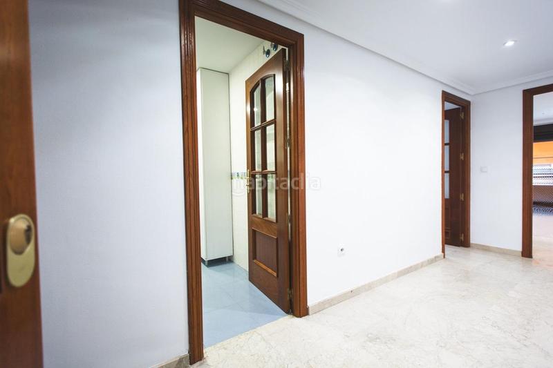 Foto e542532a-6223-4d3c-9867-2c0ce863f3aa. Piso  en avda. cañito bazan en Tablero Bajo - Arruzafilla Córdoba