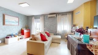 Casa adossada a Ciudad Jardín - Zoco. Casa con garaje en olivos borrachos