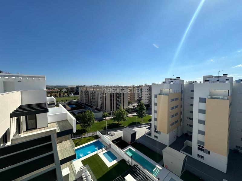 Foto f45fd87e-9fb0-4928-8e00-5c9021884b24. Ático  en zona hipercor en Poniente-Norte - Miralbaida - Parque Azahara Córdoba
