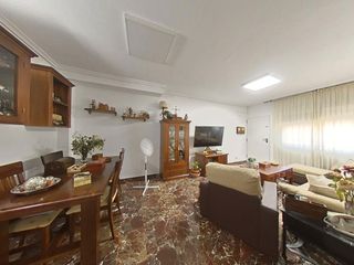 Casa adossada  Alcalde manuel alba. Casa adosada en almodovar del rio para entrar
