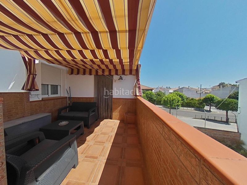 Foto eb111d96-a938-426d-8659-f12730cf0610. Casa adossada amb calefacció aparcament a Almodóvar del Río