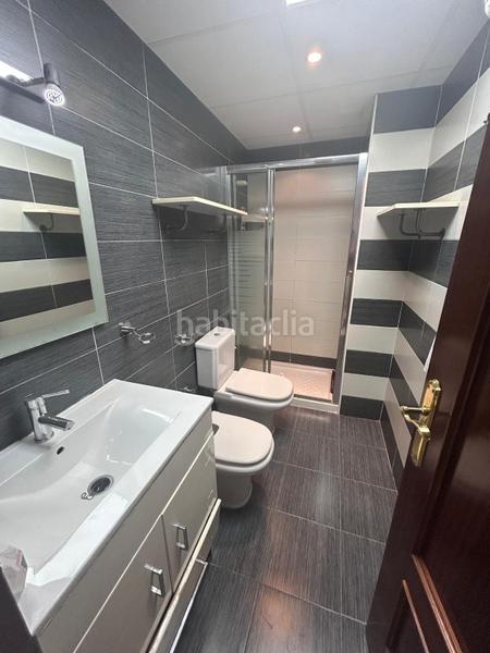 Foto 2eee7584-bdc6-4306-8887-8c473eace5e5. Casa con parcheggio piscina in Poniente-Norte - Miralbaida - Parque Azahara Córdoba