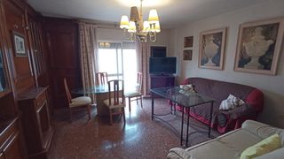 Etagenwohnung  Calle de luis valenzuela. Piso en levante
