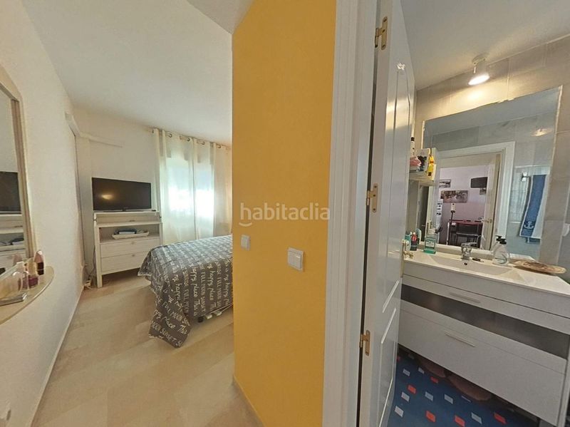 Foto c6b59995-86ef-4c48-8850-f6f41a37ba12. Pis amb aparcament piscina a Riviera del Sol Mijas