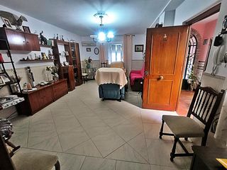House  Calle de juan de ávila. Magnífica vivienda de oportunidad en los olivos borrachos!