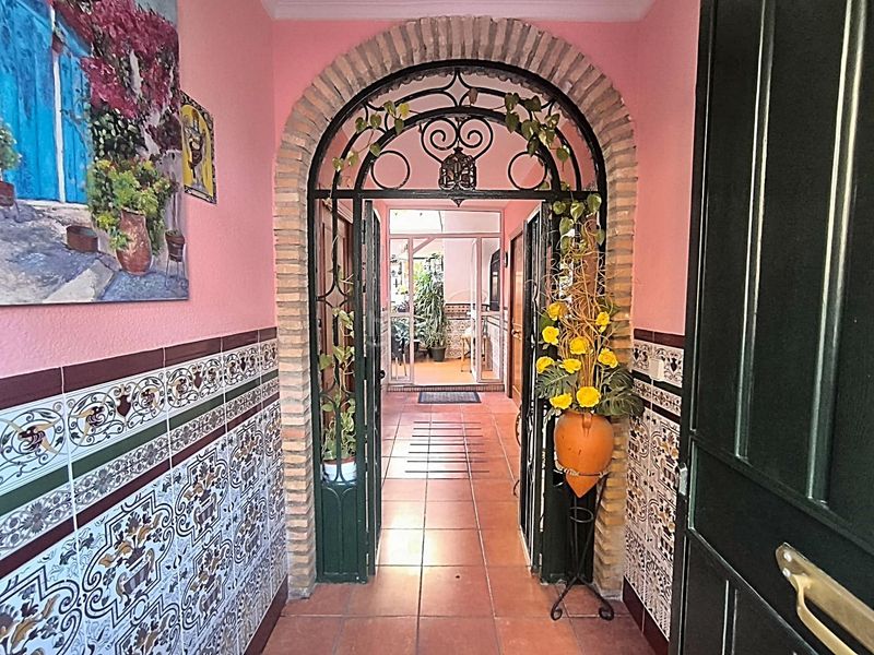 Foto 8f19fb8e-043b-415c-8b8e-4a469713ea81. Casa amb calefacció a Ciudad Jardín - Zoco Córdoba