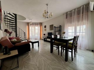 Pis  Calle pedro lopez. Piso duplex  en la zona de san andrés