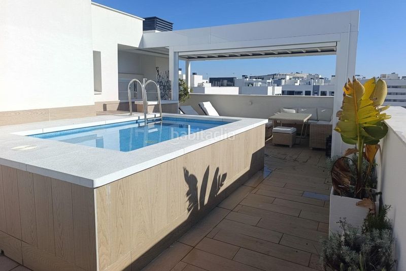 Foto ad25b6a3-5264-4518-b66b-baa2f2644450. Àtic amb aparcament piscina a Poniente-Norte - Miralbaida - Parque Azahara Córdoba