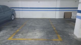 Autoparkplatz  Calle martín gaite. Plaza de garaje en santa rosa