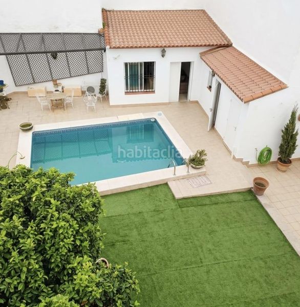 Foto d34d9ac3-2cdb-4f22-bc54-c175186bf08b. Casa amb calefacció aparcament piscina a El Brillante -El Naranjo - El Tablero Córdoba