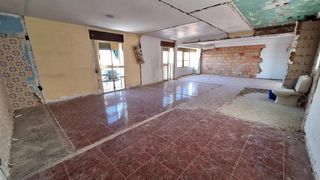 Pis a Sagunto - Edisol. Piso en carlos iii para hacer a su gusto con plaza de aparcamien