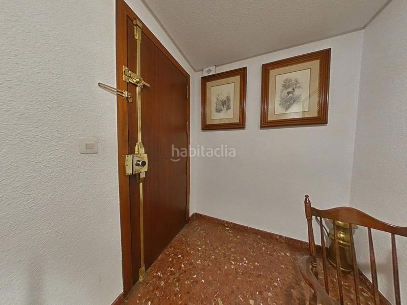 Foto cb7f7bc5-937c-485f-a7b0-a3fd51618f5d. Piso exclusivo piso en venta en avda. cervantes en Córdoba