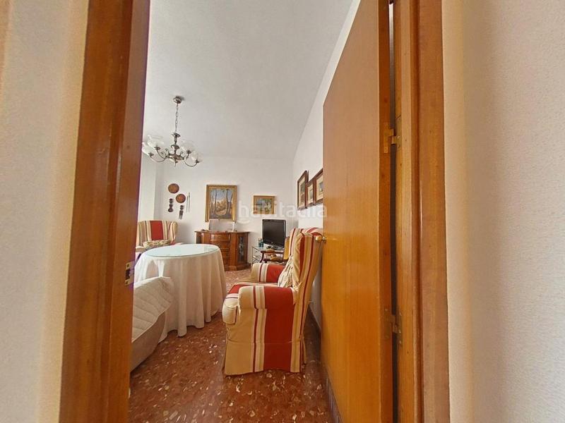Foto cd2f44e6-0d37-48a9-b867-c44c02540070. Piso exclusivo piso en venta en avda. cervantes en Córdoba