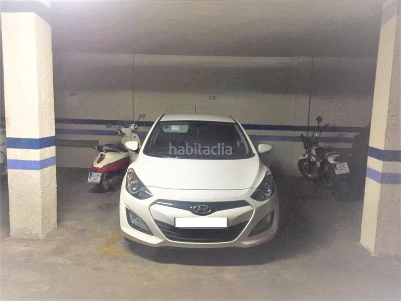 Foto e0fd0b2c-81aa-4673-a5c8-44240b0c6893. Aparcament cotxe a calle martin gaite 5 a Santa Rosa - Valdeolleros Córdoba