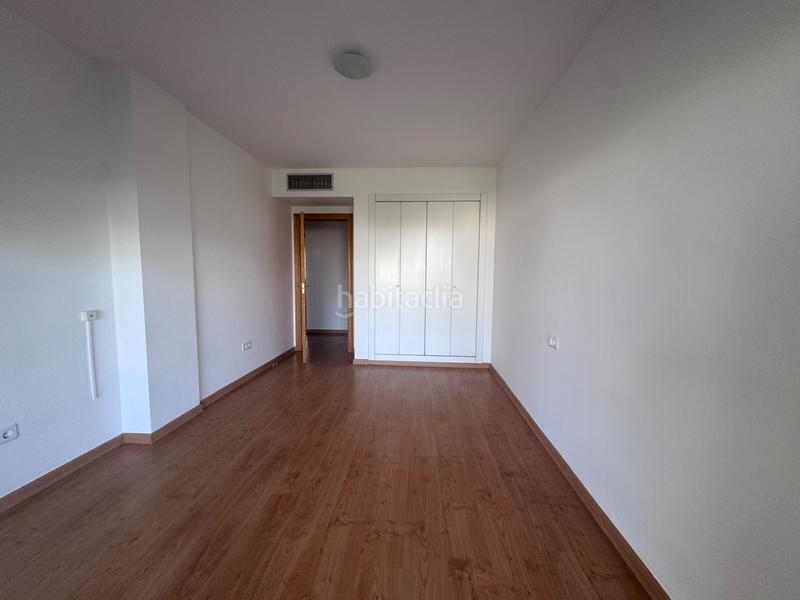 Foto 5e146286-406b-41dd-a9c8-17f22f2d7582. Location attique avec cheminée chauffage parking piscine dans Marbella