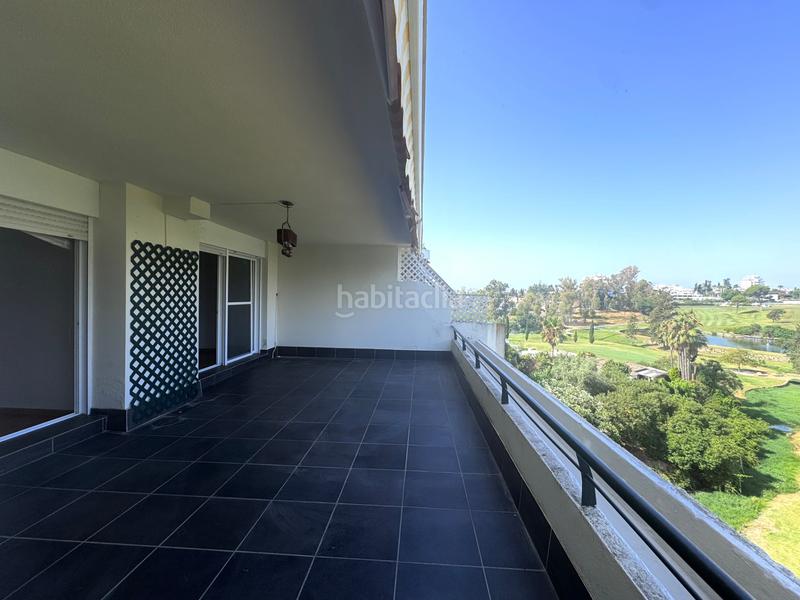 Foto 8c851128-7dc6-44ff-97d3-5f2571432f41. Location attique avec cheminée chauffage parking piscine dans Marbella