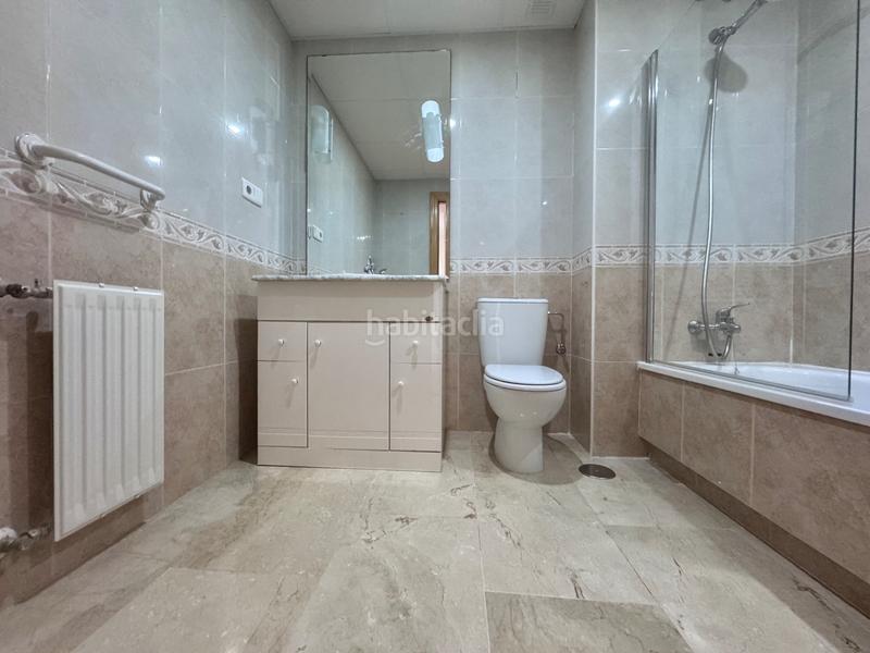 Foto eb0e0640-ddb8-4d8c-92b1-be77f3bd1686. Location attique avec cheminée chauffage parking piscine dans Marbella