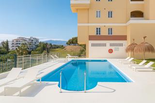 Apartament  Calle severiano ballesteros. Apartamento vistas golf