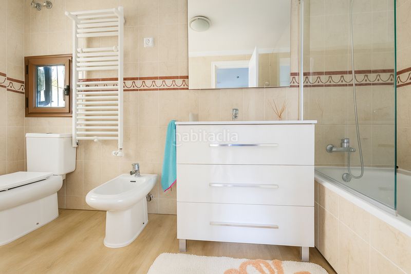 Foto 3a440b24-6b3b-4114-9fd5-de622229210e. Piso en Nueva Atalaya Estepona