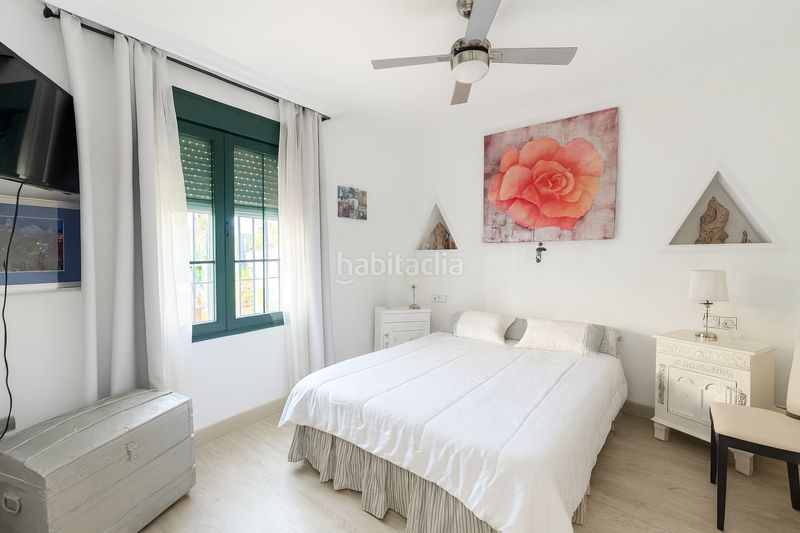 Foto b6afae0c-113b-42e6-b19b-28f546cb5fc6. Piso en Nueva Atalaya Estepona