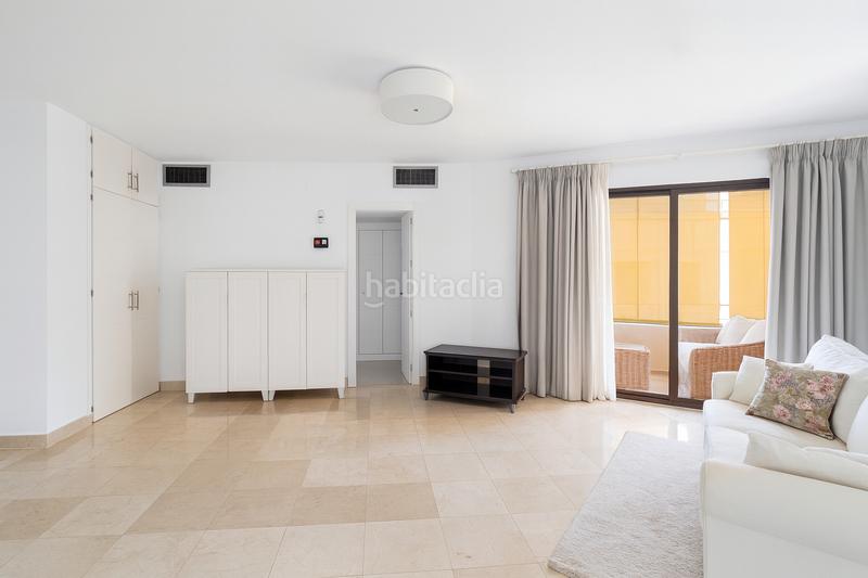 Foto 7123f954-8498-4cc2-81ea-85d4f7d18d19. Alquiler apartamento  recien reformado golf en Estepona