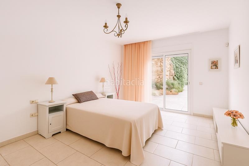 Foto b0a43f06-436c-4b0c-b46c-a48a9c77cf8a. Apartment with parking pool in La Quinta Benahavís