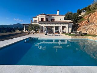 Chalet  Diseminado diseminados. Fantastica villa en venta de 4  dormitorios en istan.