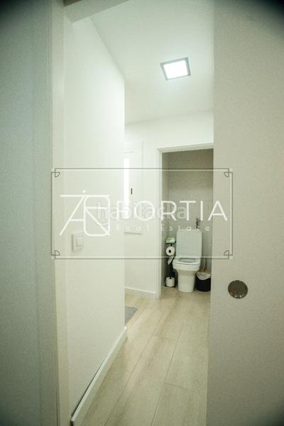Foto 229a2b1e-4e13-480b-bb4c-f0b89703d1ab. Piso  reformado y amueblado en Raval Barcelona