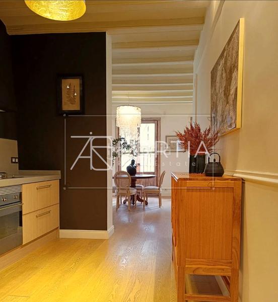 Foto 487ac781-6f43-4479-89df-4930b9dcbd66. Appartamento in carrer d'avinyó 32 in Gòtic Barcelona