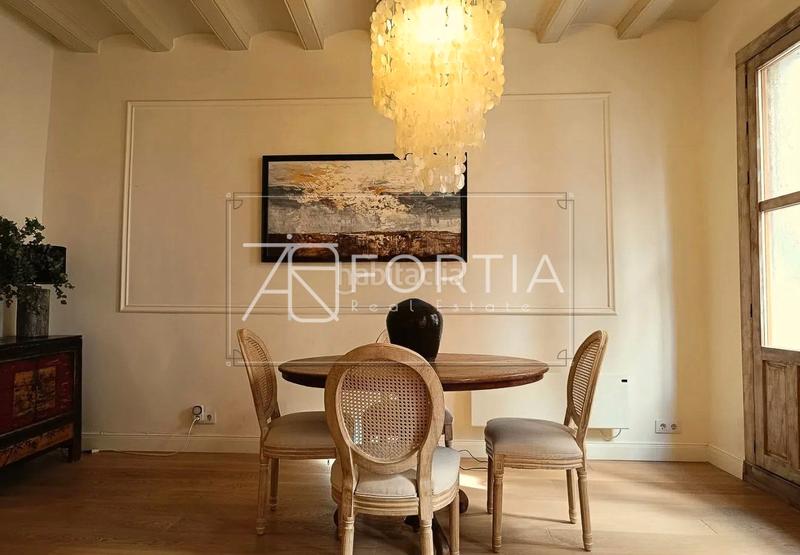 Foto 876b4006-7d07-470e-a788-b99af03772a2. Appartamento in carrer d'avinyó 32 in Gòtic Barcelona
