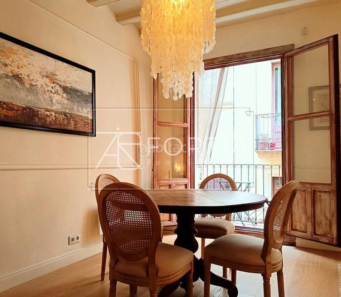 Foto d8cb113b-2624-46f5-8653-09026e602f10. Appartamento in carrer d'avinyó 32 in Gòtic Barcelona