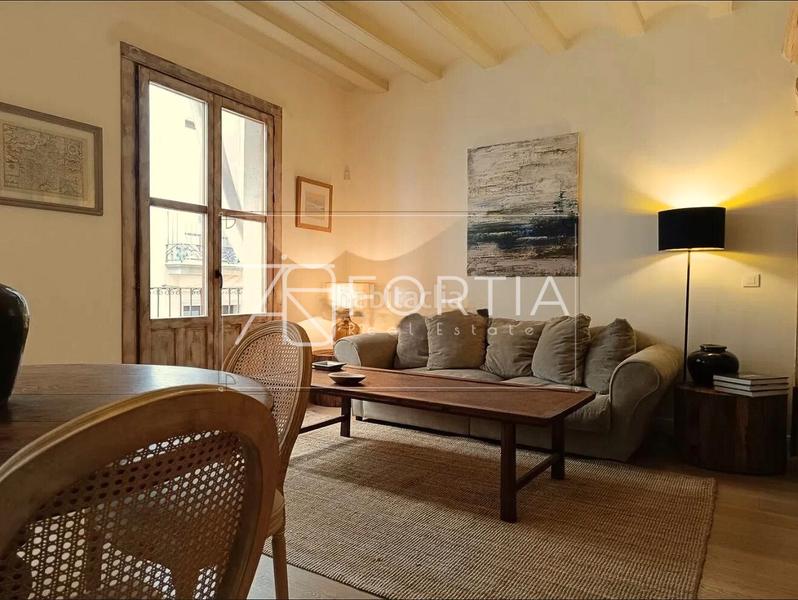 Foto e5c54de7-bef1-4976-8916-4a8a0eed9fa3. Appartamento in carrer d'avinyó 32 in Gòtic Barcelona
