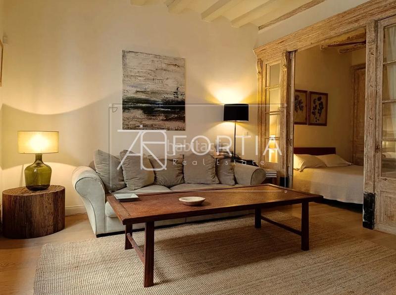 Foto e934253e-4fb5-46d4-8abc-042352250d9f. Appartamento in carrer d'avinyó 32 in Gòtic Barcelona