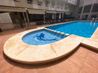 Appartement à Calle ceuta 36. Chalet adosado en venta en calle ceuta