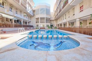 Etagenwohnung in Calle Ceuta 36