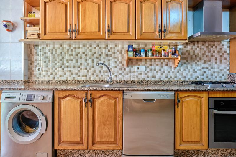 Foto b9792b21-16dd-45d7-bfc0-61ef9bdc9ab4. Piso en calle ceuta 36 chalet adosado en venta en calle ceuta en Alicante