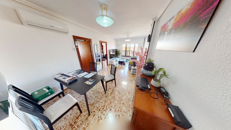 Foto f3006aee-8f6d-4562-a650-d938a9e36b09. Pis amb aparcament a Santo Domingo Alicante