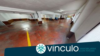 Aparcament cotxe a Calle Poeta Garcilaso