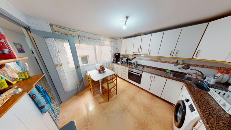 Foto a6a00817-e316-47fe-91c5-4631632be89c. Pis a Santo Domingo Alicante