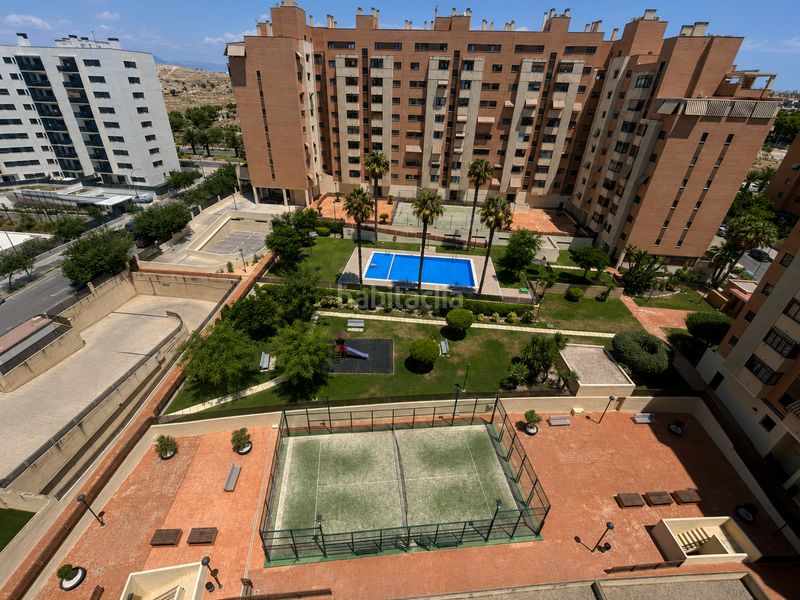 Foto 10934a75-21fe-4cdb-afc0-50ea91d9c3e6. Àtic amb calefacció aparcament piscina a Paus - Polígono San Blas Alicante