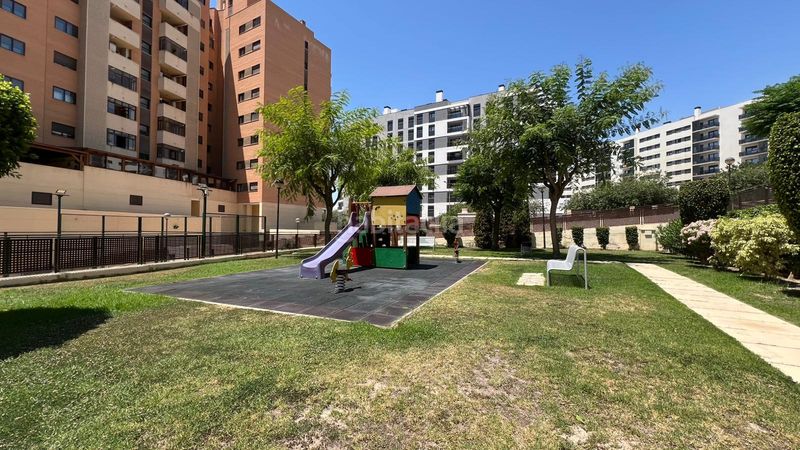 Foto e7c165f9-b672-4194-b4a4-2ed4934cebd6. Àtic amb calefacció aparcament piscina a Paus - Polígono San Blas Alicante