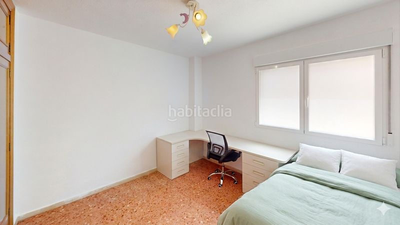 Foto dbd8314e-a170-44a6-80e4-eb41b3cf9757. Pis a Mercado Alicante