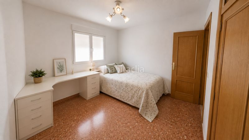 Foto eaa78462-0767-4ed6-a36b-59767002ef0b. Pis a Mercado Alicante