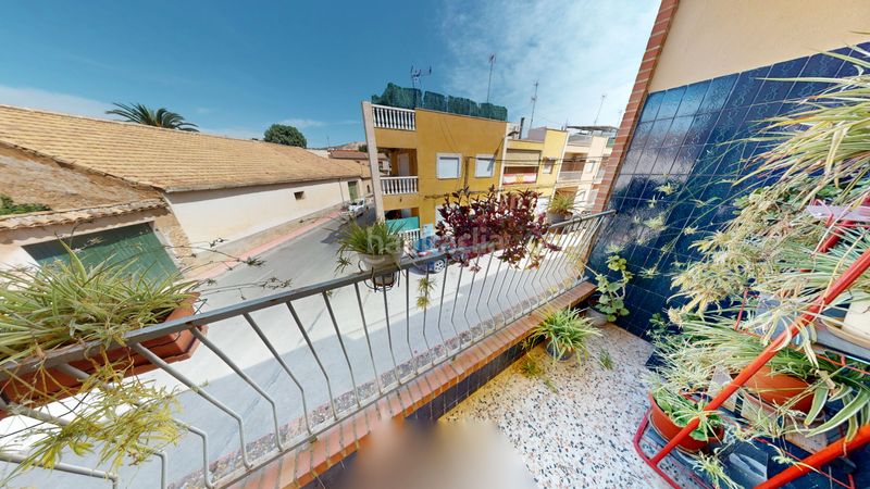 Foto baec1bbd-e3f4-4a21-bf4a-8da6bb6f2f35. Casa adossada amb xemeneia calefacció aparcament a Algueña