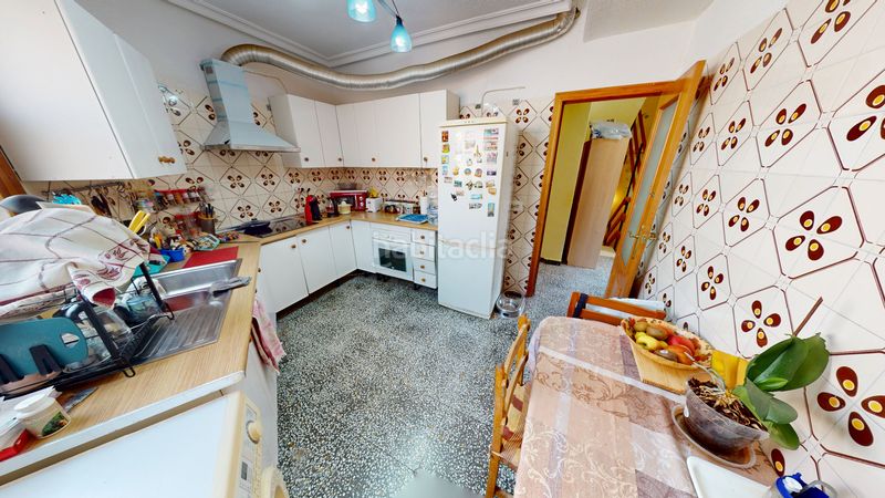 Foto e05a880d-868e-4d32-9fab-444456ebf46f. Casa adossada amb xemeneia calefacció aparcament a Algueña